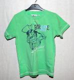 Gr&ouml;n t-shirt med pirat-tryck