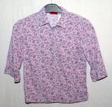 Blommig blus med trekvarts-&auml;rm