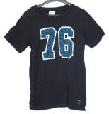 M&ouml;rkbl&aring; t-shirt med tryck