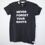 Marinbl&aring; l&aring;ng t-shirt med text