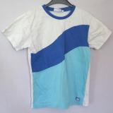 Flerf&auml;rgad t-shirt