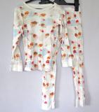 Vit pyjamas med glassar